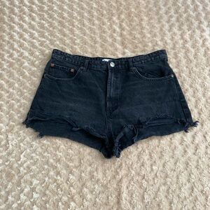 Zara Women size 14 Black high Waist Ripped Style Shorts